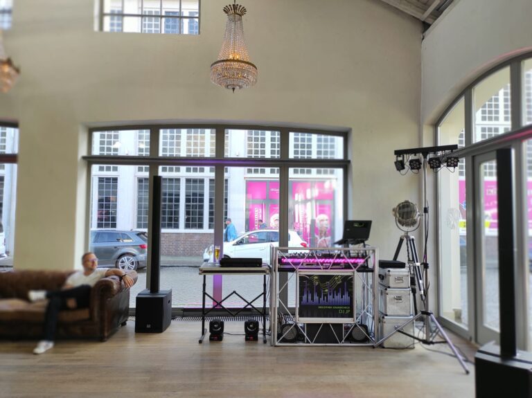 Hochzeit in der Zeitenströmung in Dresden