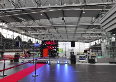 Abiball im Flughafen Dresden